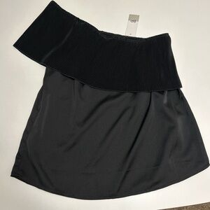 Women’s Black off the shoulder top with pleated ruffle Nordstrom Medium NWT